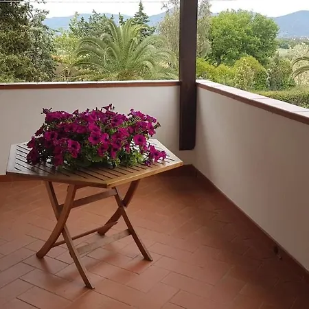 Immersa Nel Verde, Podere San Guido Apartamento