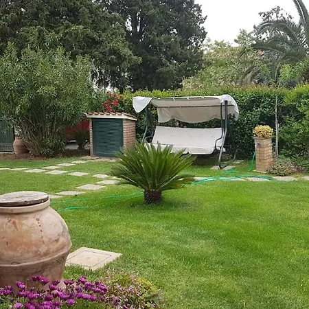 Apartman Immersa Nel Verde, Podere San Guido *